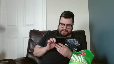 Snapshot of hellflow chatting on March 12, 6:44 pm hellflow online show from March 12, 6:44 pm