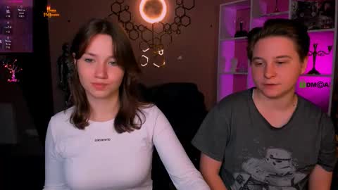 Helli online show from November 9, 8:51 pm