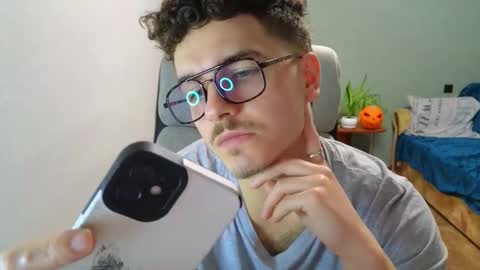 Remy online show from November 27, 2:08 pm