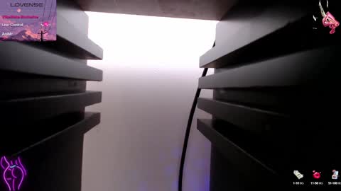 Candy online show from December 12, 6:10 pm