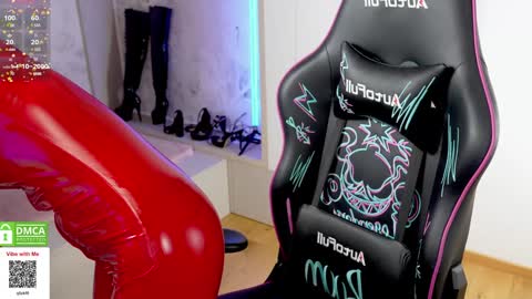 Snapshot of hellokittyalice chatting on January 16, 12:31 pm Alice online show from January 16, 12:31 pm