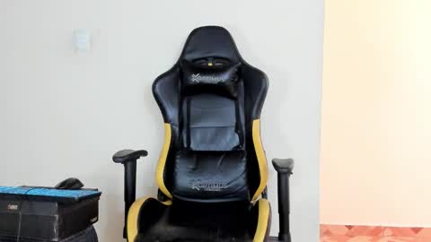 Star and Andy online show from November 1, 9:17 pm