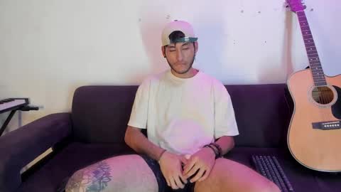 henrik_senn online show from December 13, 2:32 am