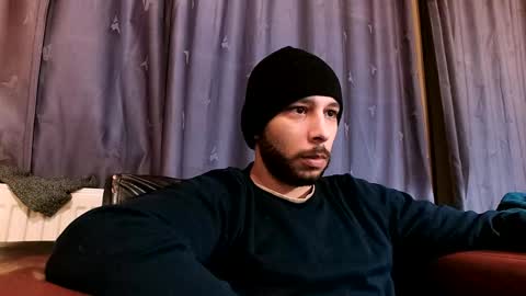 Snapshot of henryaxe chatting on January 6, 5:38 pm HenryAxe online show from January 6, 5:38 pm