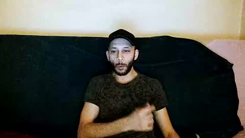 Snapshot of henryaxe chatting on February 6, 12:00 am HenryAxe online show from February 6, 12:00 am