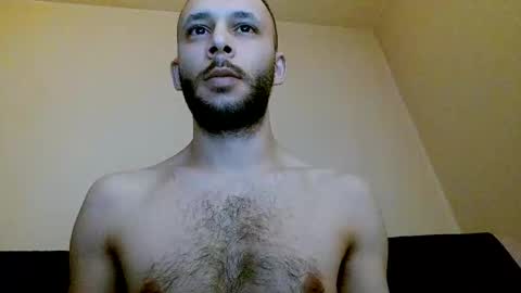 Snapshot of henryaxe chatting on February 17, 3:15 am HenryAxe online show from February 17, 3:15 am