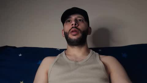 Snapshot of henryaxe chatting on September 9, 1:05 am HenryAxe online show from September 9, 1:05 am