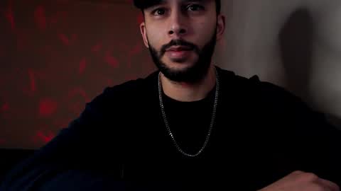 Snapshot of henryaxe chatting on October 2, 6:48 pm HenryAxe online show from October 2, 6:48 pm