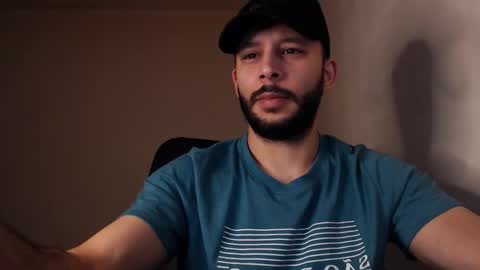 Snapshot of henryaxe chatting on October 7, 11:18 am HenryAxe online show from October 7, 11:18 am