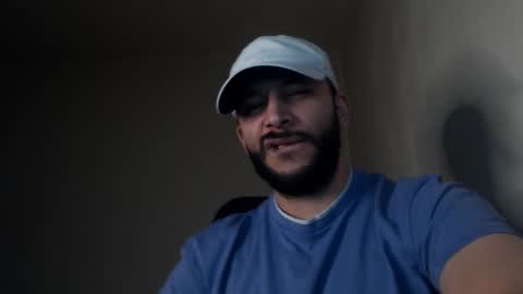 Snapshot of henryaxe chatting on October 12, 1:48 am HenryAxe online show from October 12, 1:48 am