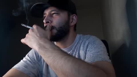 Snapshot of henryaxe chatting on October 20, 2:56 am HenryAxe online show from October 20, 2:56 am