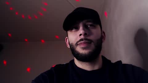 Snapshot of henryaxe chatting on November 25, 9:48 pm HenryAxe online show from November 25, 9:48 pm