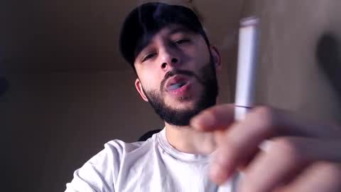 Snapshot of henryaxe chatting on November 27, 4:09 pm HenryAxe online show from November 27, 4:09 pm