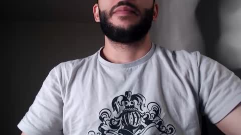 Snapshot of henryaxe chatting on November 28, 6:10 pm HenryAxe online show from November 28, 6:10 pm