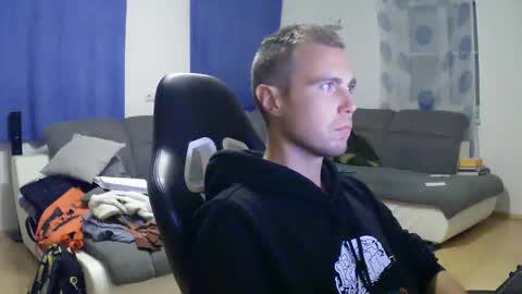 John Pearl online show from September 24, 7:28 pm