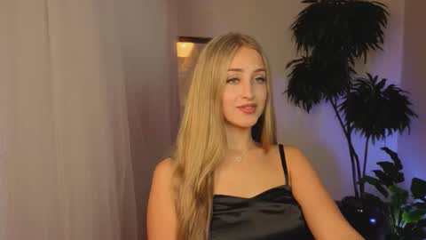 Elise online show from September 18, 2:13 am