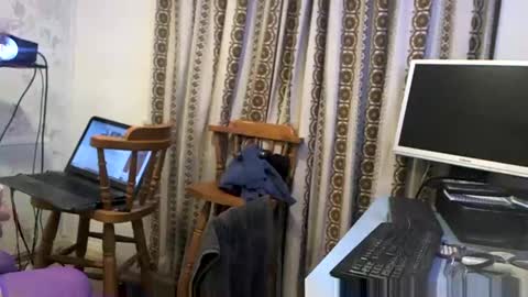 Snapshot of hermeneutika chatting on December 7, 6:43 am mature online show from December 7, 6:43 am