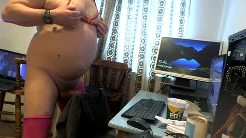 Snapshot of hermeneutika chatting on January 5, 12:21 pm mature online show from January 5, 12:21 pm