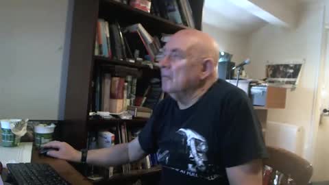 Snapshot of hermeneutika chatting on January 7, 9:40 am mature online show from January 7, 9:40 am