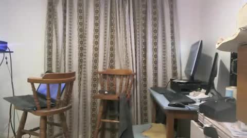 Snapshot of hermeneutika chatting on January 27, 9:22 pm mature online show from January 27, 9:22 pm