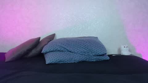 Hesssa Prime time  The broadcasts start at 3am and 3 pm London time  online show from December 19, 3:18 am