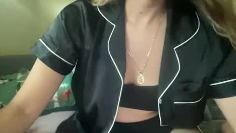 Blue  online show from November 14, 9:02 pm