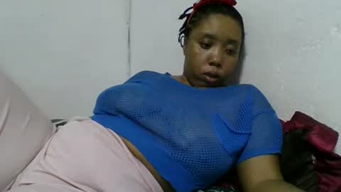 Snapshot of hheritinaa chatting on September 29, 5:40 pm hheritinaa online show from September 29, 5:40 pm