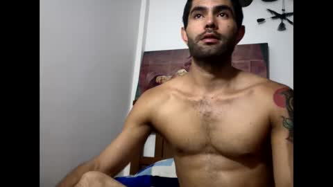 hideonbush online show from November 9, 3:54 pm