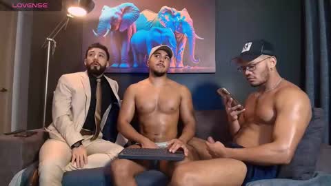 Snapshot of highlatin_guys chatting on March 3, 2:04 am Terry and E online show from March 3, 2:04 am