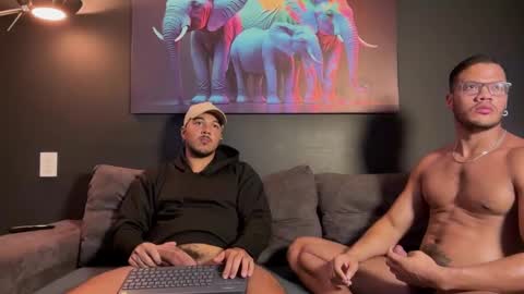 Snapshot of highlatin_guys chatting on March 11, 9:56 am Terry and E online show from March 11, 9:56 am