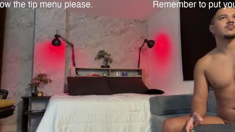 Snapshot of highlatin_guys chatting on November 2, 9:44 am Terry and E online show from November 2, 9:44 am