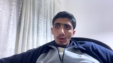 Snapshot of hihi9697 chatting on December 15, 10:04 pm hihi9697 online show from December 15, 10:04 pm