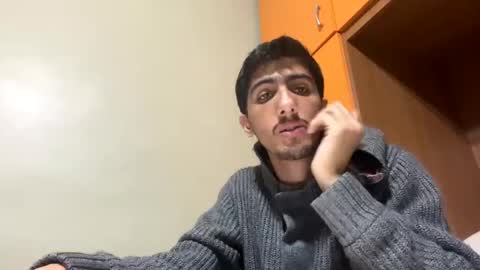 Snapshot of hihi9697 chatting on December 29, 3:13 pm hihi9697 online show from December 29, 3:13 pm