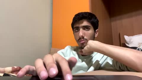 Snapshot of hihi9697 chatting on January 13, 12:24 pm hihi9697 online show from January 13, 12:24 pm