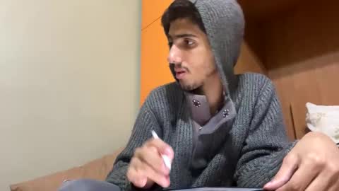 Snapshot of hihi9697 chatting on January 15, 3:18 pm hihi9697 online show from January 15, 3:18 pm