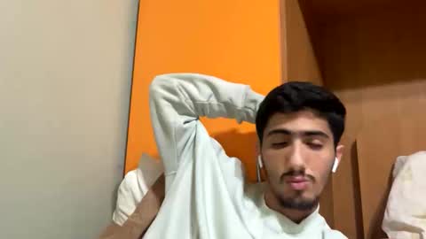 Snapshot of hihi9697 chatting on March 9, 9:36 pm hihi9697 online show from March 9, 9:36 pm