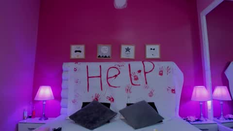 hilary_tailor online show from October 31, 11:44 am