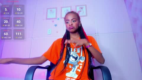 Snapshot of hillary_banks__ chatting on January 16, 4:49 am Hillary online show from January 16, 4:49 am