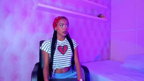 Snapshot of hillary_banks__ chatting on January 22, 4:44 am Hillary online show from January 22, 4:44 am