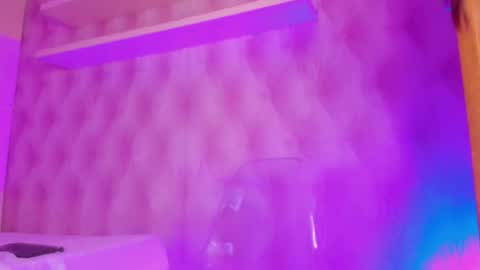 Snapshot of hillary_banks__ chatting on March 7, 6:35 am Hillary online show from March 7, 6:35 am