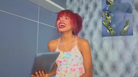 Snapshot of hillary_banks__ chatting on September 10, 5:18 am Hillary online show from September 10, 5:18 am