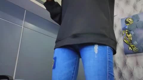 Snapshot of hillary_banks__ chatting on September 11, 4:34 am Hillary online show from September 11, 4:34 am