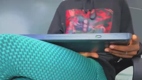 Snapshot of hillary_banks__ chatting on September 28, 6:19 am Hillary online show from September 28, 6:19 am