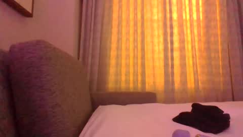 Snapshot of hknox714 chatting on November 14, 7:18 am hknox714 online show from November 14, 7:18 am