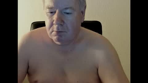 Holger online show from October 8, 3:37 am