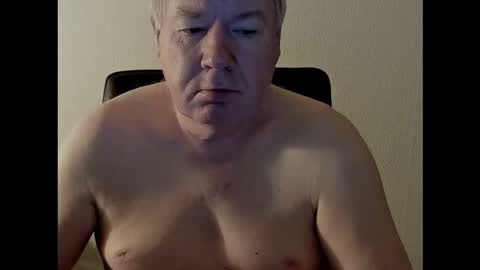 Holger online show from October 22, 1:39 am