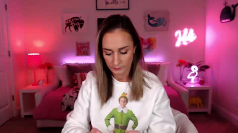 Holi Hurricane online show from November 16, 5:02 am