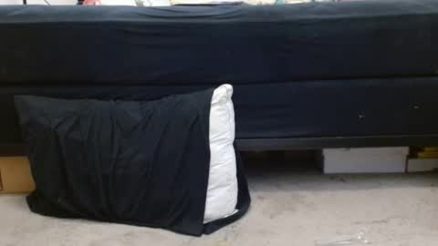 Snapshot of hollyhawkes chatting on January 16, 6:35 am Holly Hawkes online show from January 16, 6:35 am