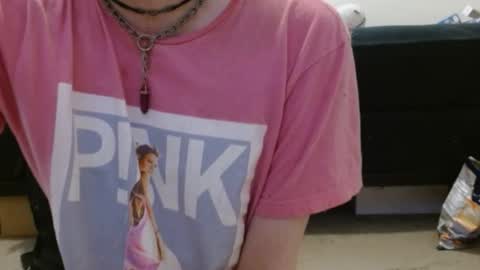 Snapshot of hollyhawkes chatting on January 16, 10:12 pm Holly Hawkes online show from January 16, 10:12 pm