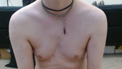 Snapshot of hollyhawkes chatting on January 18, 11:44 pm Holly Hawkes online show from January 18, 11:44 pm